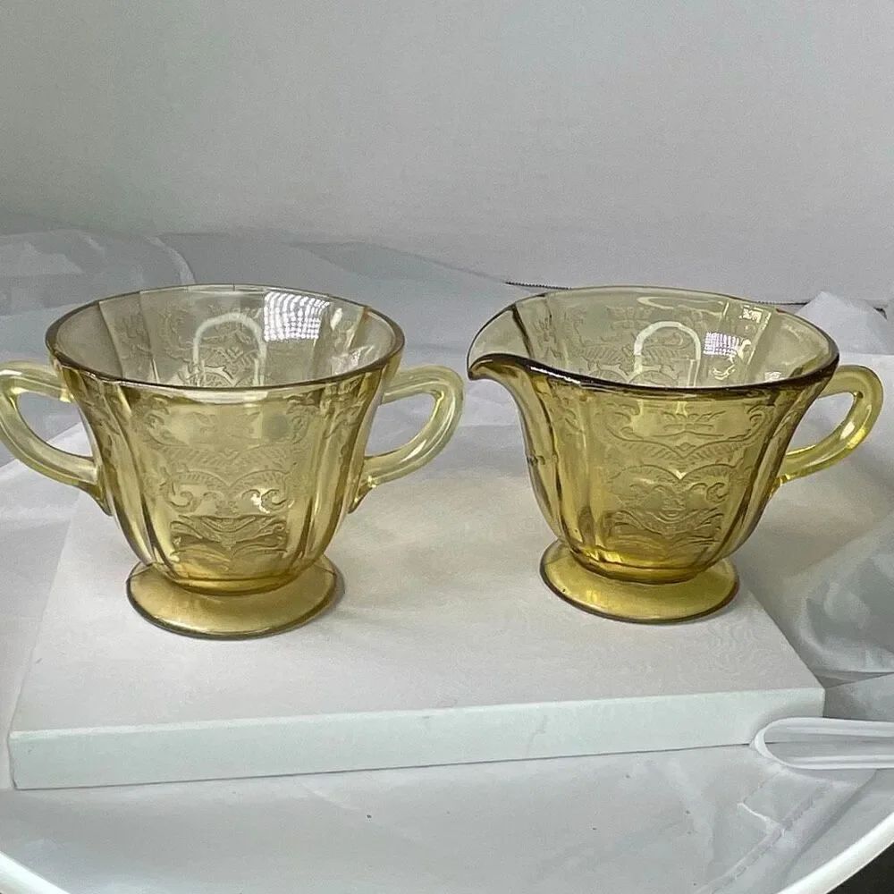 Vintage Federal Glass Madrid Amber Sugar & Creamer set.